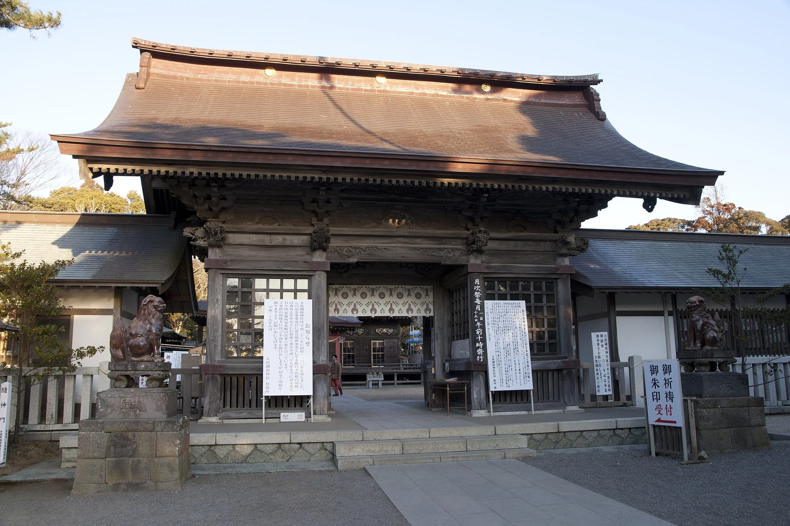 Oarai Isosaki Shrine entrance gate — the seaside Ibaraki shrine that hosts Girls und Panzer ema prayer boards from fans nationwide
