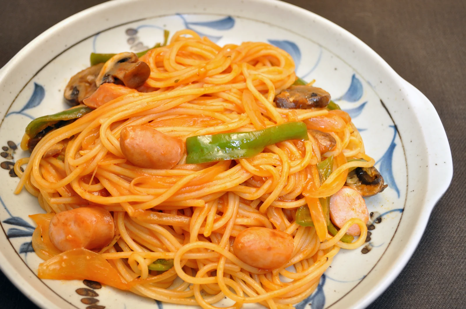 Naporitan spaghetti, the showa-era yoshoku style behind the cafe's White Feather Napolitan