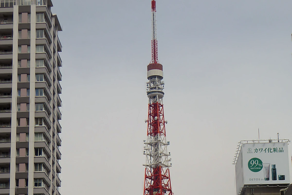 Tokyo Tower exterior — the landmark that houses Japan's largest e-sports park across three floors of RED° TOKYO TOWER
