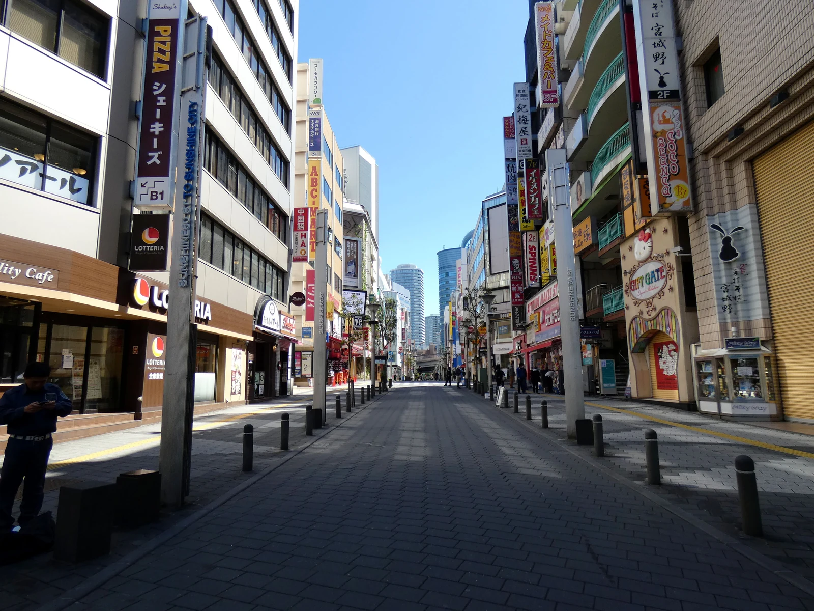 Sunshine 60 Street, Ikebukuro — the main pedestrian corridor anime visitors take from the station to Sunshine City
